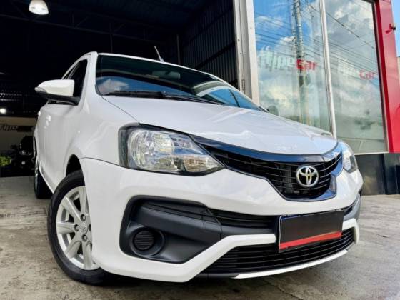 TOYOTA ETIOS 1.5 X PLUS 16V FLEX 4P AUTOMÁTICO TOYOTA ETIOS 1.5 X PLUS 16V FLEX 4P AUTOMÁTICO